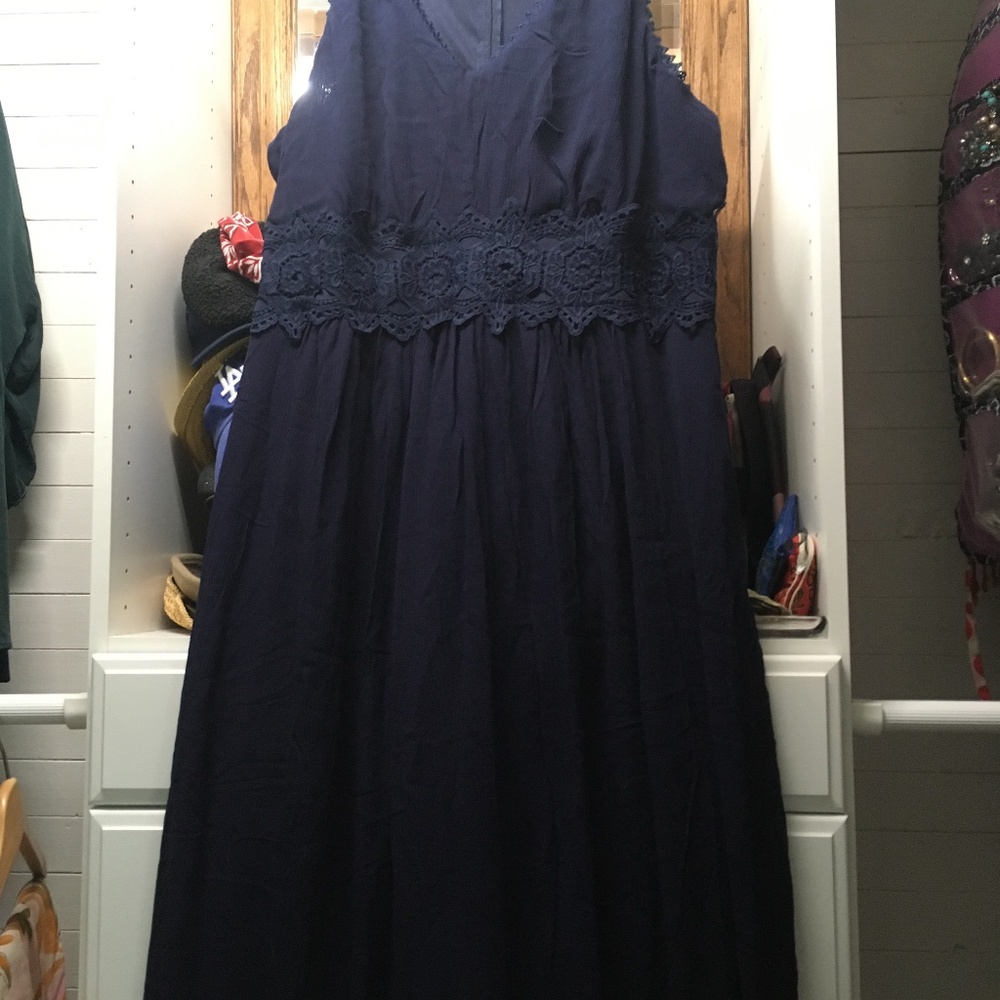 Dark navy, rayon, fully lined midi dress!